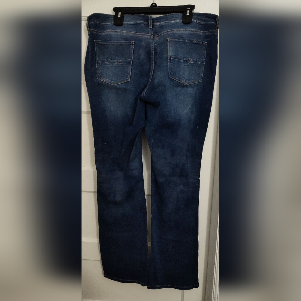 Blue Jeans - Picture 2 of 2